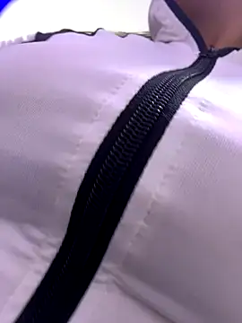 kim monti online show from November 3, 2025, 8:54 pm