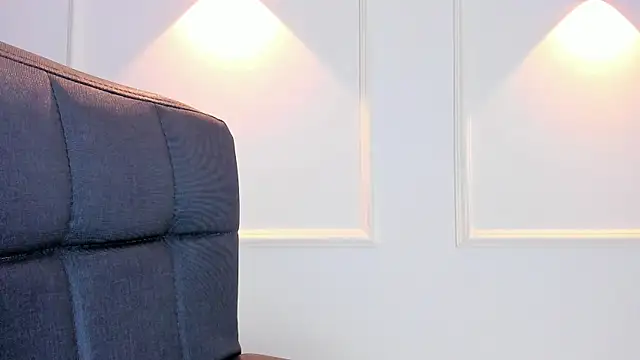 Lia walton online show from March 8, 2025, 12:09 pm