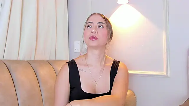 Snapshot of Lia_walton chatting on February 20, 2026, 12:16 pm Lia walton online show from February 20, 2026, 12:16 pm