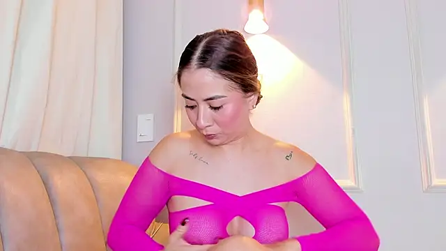 Snapshot of Lia_walton chatting on March 2, 2026, 12:34 pm Lia walton online show from March 2, 2026, 12:34 pm