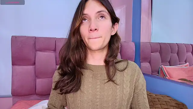 Feniix   online show from November 25, 2025, 5:29 am