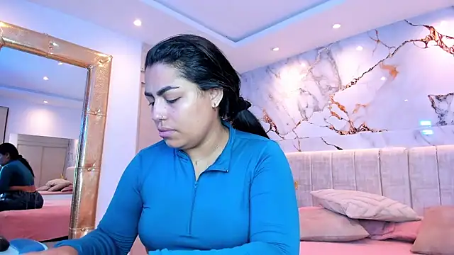 Snapshot of kiana_cream chatting on March 23, 2026, 11:36 am kiana cream online show from March 23, 2026, 11:36 am