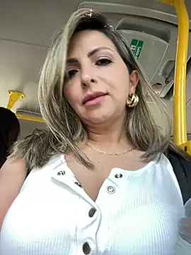  Abril-Office1 online show from December 24, 2024, 2:22 pm