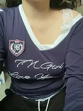 Ruby bear online show from February 3, 2025, 4:57 am