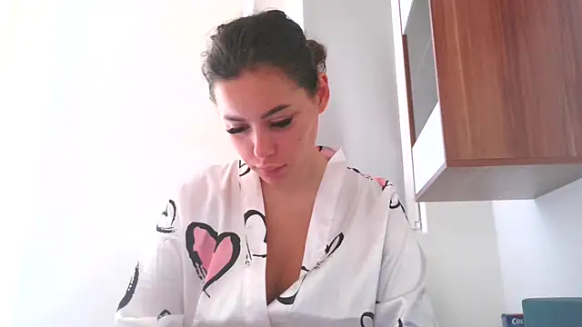 LovelyJulliette online show from September 12, 2025, 9:31 am