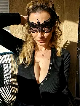 Eva Lastar online show from January 14, 2026, 1:28 pm