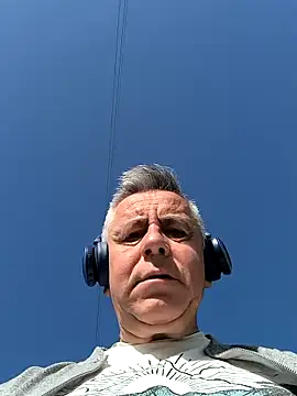 Snapshot of fransexdol chatting on April 6, 2026, 8:04 am fransexdol online show from April 6, 2026, 8:04 am