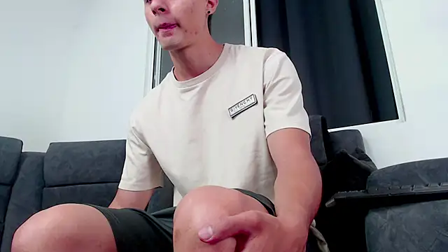 Stiven CL online show from September 29, 2025, 4:01 pm