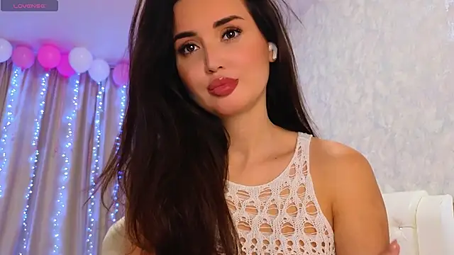 LaraSkinny online show from December 17, 2024, 3:06 am