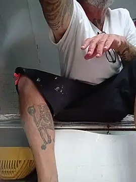 Hotbodyscottie online show from November 15, 2025, 10:26 pm