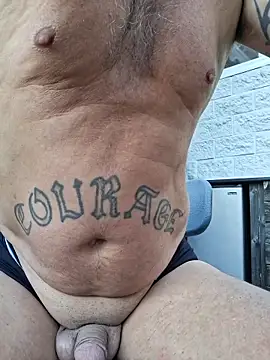Snapshot of Hotbodyscottie chatting on May 13, 2026, 11:33 pm Hotbodyscottie online show from May 13, 2026, 11:33 pm