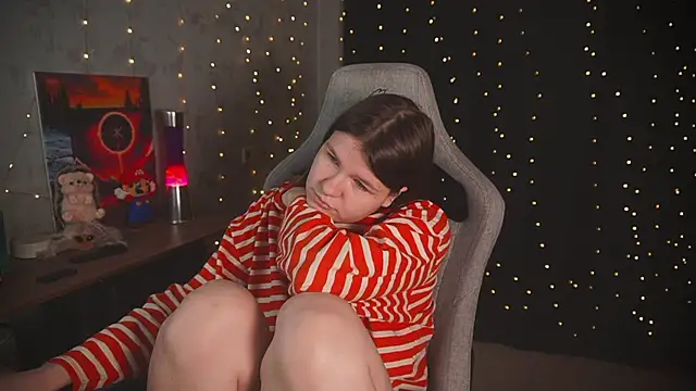 cuteamberlyyy online show from November 15, 2025, 5:16 am