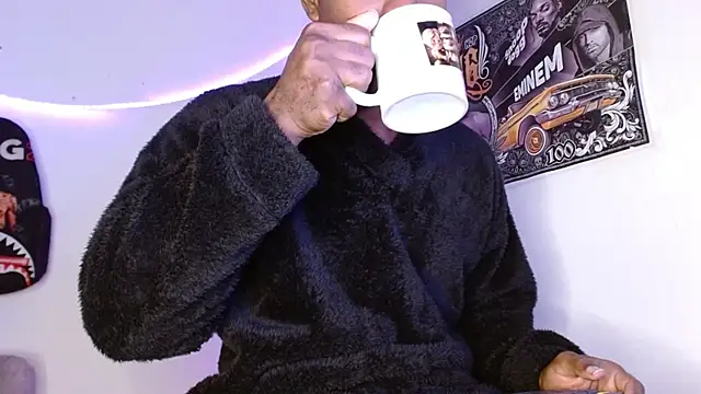 king  Black online show from January 10, 2026, 11:12 am