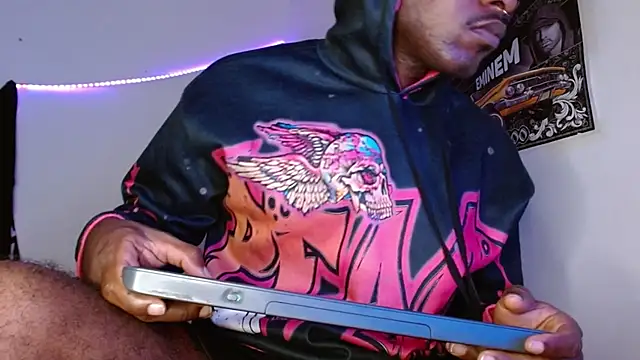 Snapshot of king__Black chatting on February 6, 2026, 4:50 am king Black online show from February 6, 2026, 4:50 am