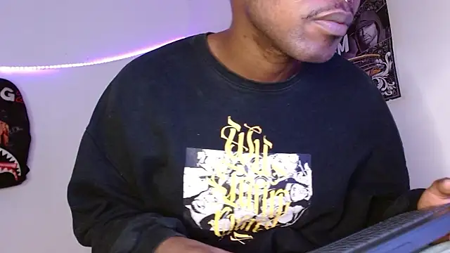 Snapshot of king__Black chatting on February 8, 2026, 7:17 pm king Black online show from February 8, 2026, 7:17 pm