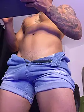 Snapshot of muscle_boyhorny chatting on February 21, 2026, 5:19 am muscle boyhorny online show from February 21, 2026, 5:19 am