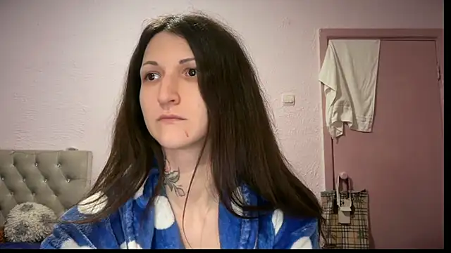 daddyandmyprincess online show from April 7, 2026, 8:09 pm