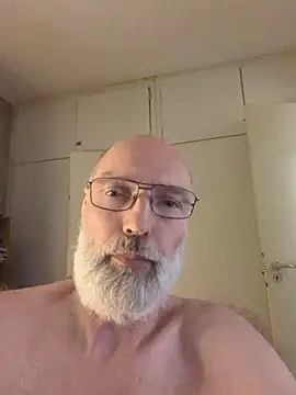 Snapshot of Viewing_the_sunset chatting on May 26, 2026, 5:31 pm Viewing the sunset online show from May 26, 2026, 5:31 pm