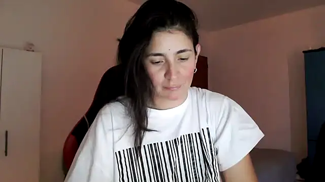 Snapshot of samantha_s69 chatting on January 30, 2025, 1:21 pm samantha s69 online show from January 30, 2025, 1:21 pm