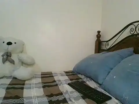 Sonnia  online show from February 8, 2025, 8:10 pm