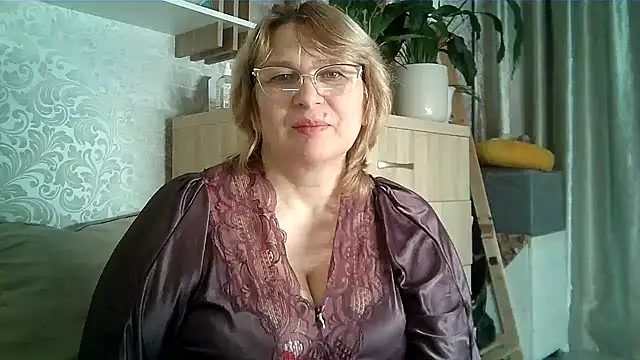 Aline LoveFlowers online show from December 13, 2025, 9:53 pm