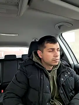 Snapshot of hornny1995 chatting on December 13, 2024, 10:19 am hornny1995 online show from December 13, 2024, 10:19 am