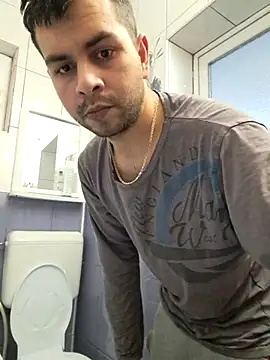 Snapshot of hornny1995 chatting on February 23, 2025, 7:28 pm hornny1995 online show from February 23, 2025, 7:28 pm