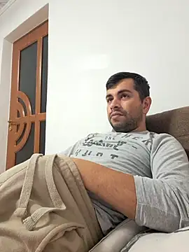 Snapshot of hornny1995 chatting on October 10, 2025, 7:24 pm hornny1995 online show from October 10, 2025, 7:24 pm