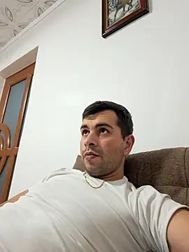 Snapshot of hornny1995 chatting on November 9, 2025, 4:05 pm hornny1995 online show from November 9, 2025, 4:05 pm