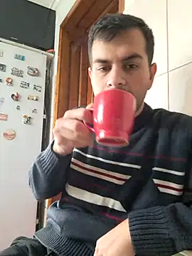 Snapshot of hornny1995 chatting on November 12, 2025, 12:05 pm hornny1995 online show from November 12, 2025, 12:05 pm