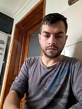 Snapshot of hornny1995 chatting on November 29, 2025, 11:57 am hornny1995 online show from November 29, 2025, 11:57 am