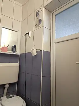 Snapshot of hornny1995 chatting on January 7, 2026, 5:48 pm hornny1995 online show from January 7, 2026, 5:48 pm