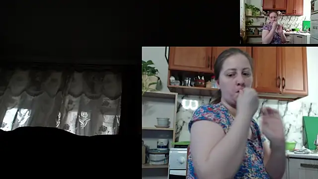 Sakura Green online show from November 23, 2025, 6:46 am