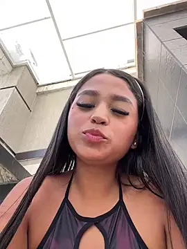 Snapshot of Juli_Walker chatting on December 12, 2024, 3:48 pm Juli Walker online show from December 12, 2024, 3:48 pm