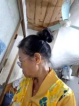 Hotestlove online show from October 24, 2025, 1:24 am