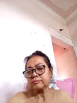 Hotestlove online show from February 20, 2026, 6:26 am