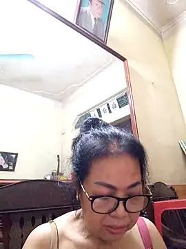 Hotestlove online show from March 7, 2026, 12:46 pm