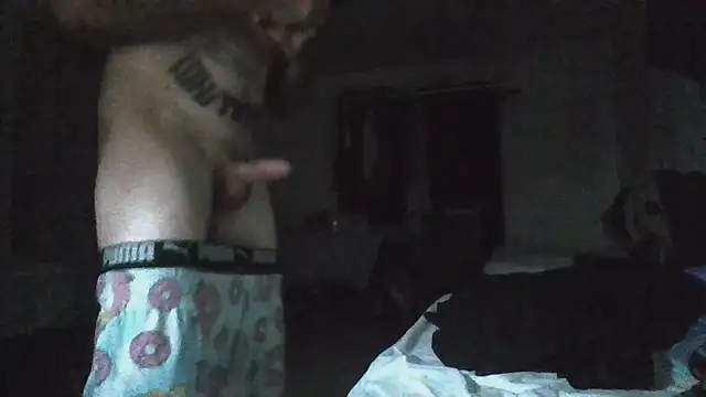 Crackkers online show from October 15, 2025, 8:36 am