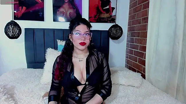 kyliejenner hot online show from May 24, 2026, 3:00 am