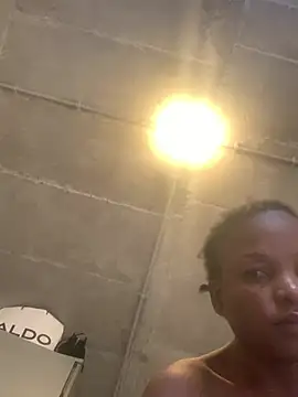 slimcateee online show from April 9, 2026, 5:51 am