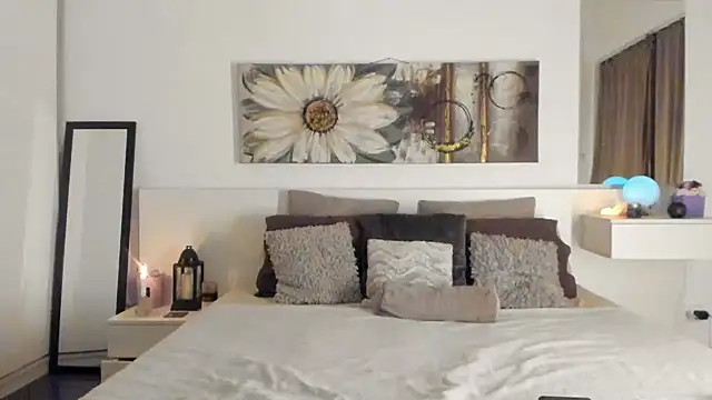 JoyCasidy online show from December 1, 2024, 4:29 pm