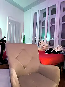 Snapshot of emma4xxx chatting on December 29, 2024, 8:26 pm emma4xxx online show from December 29, 2024, 8:26 pm