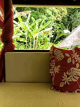 Snapshot of emma4xxx chatting on January 9, 2025, 8:11 pm emma4xxx online show from January 9, 2025, 8:11 pm