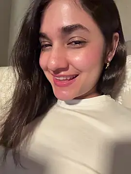 CuteeRose online show from March 14, 2026, 7:03 am