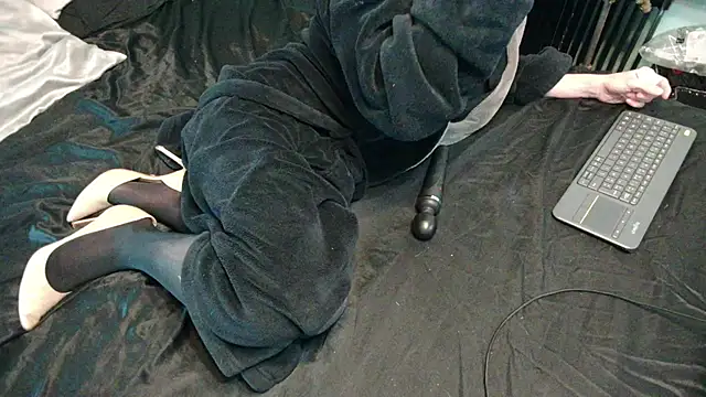 Prxscillia Tx online show from October 31, 2025, 4:41 pm