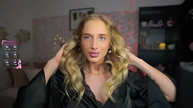 Nicolette  Shea  online show from March 15, 2025, 10:24 am