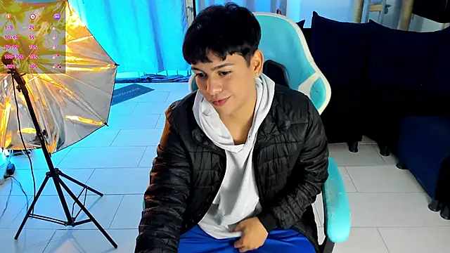 Franco Rizzo  online show from November 21, 2025, 11:47 pm