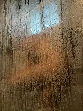 Snapshot of RoodoggXL chatting on December 24, 2024, 12:44 am RoodoggXL online show from December 24, 2024, 12:44 am