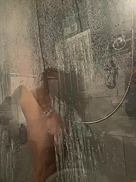 Snapshot of RoodoggXL chatting on December 25, 2024, 1:42 am RoodoggXL online show from December 25, 2024, 1:42 am