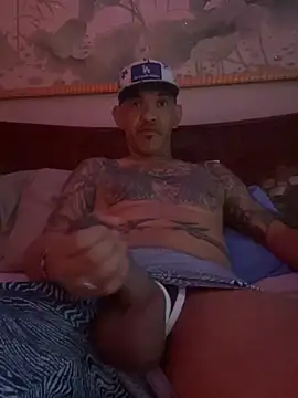 Snapshot of RoodoggXL chatting on September 30, 2025, 12:37 am RoodoggXL online show from September 30, 2025, 12:37 am